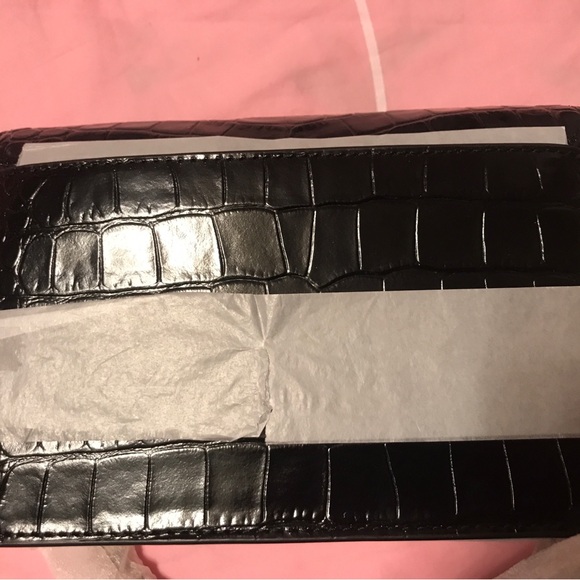 TORY BURCH Robinson Embossed Mini Shoulder Bag - Picture 5 of 6